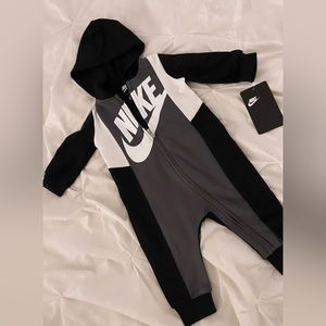 Nike baby boy long sleeve suit